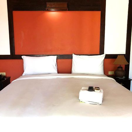 Sutus Court 7 Hotel Pattaya Exterior photo