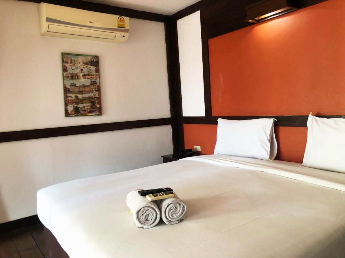 Sutus Court 7 Hotel Pattaya Exterior photo